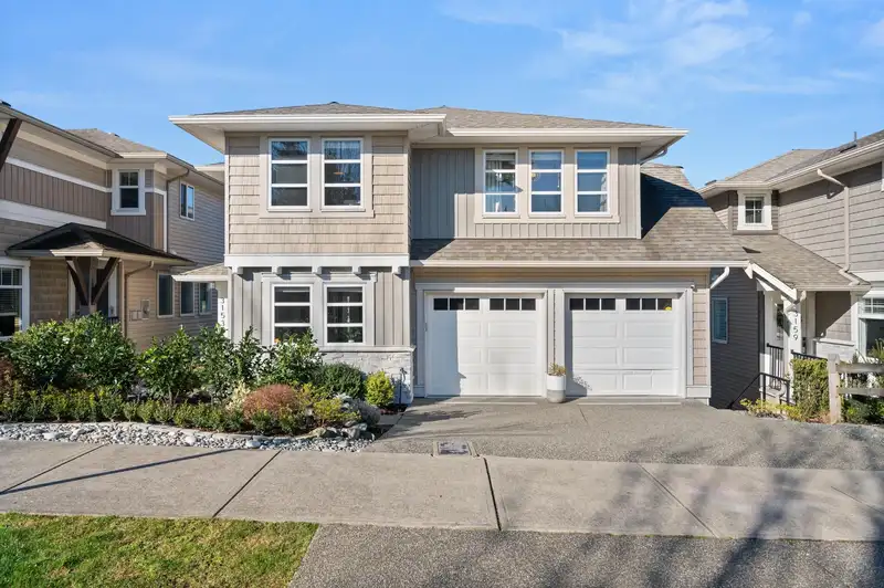 3153 LUKIV TERRACE - photo 2 of 40