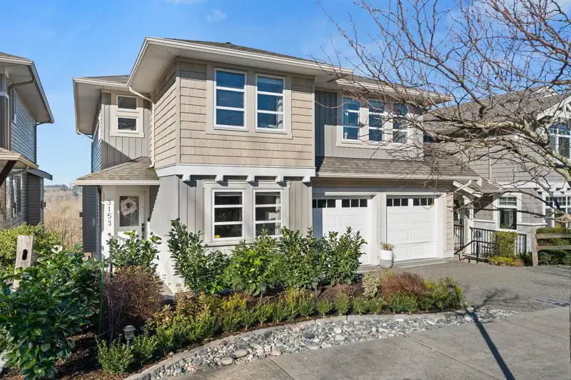 3153 LUKIV TERRACE - photo 3 of 40