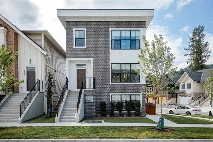 7103 COPPERWOOD STREET - photo 1 of 23