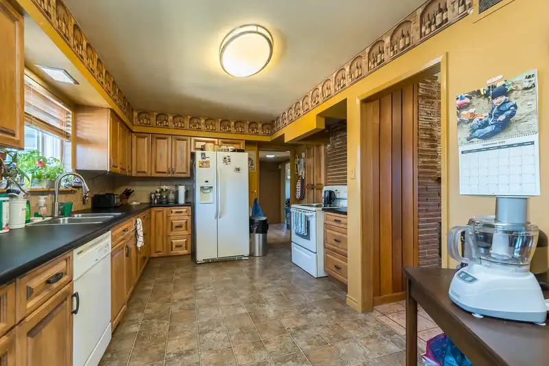 33911 ELM STREET - photo 4 of 40