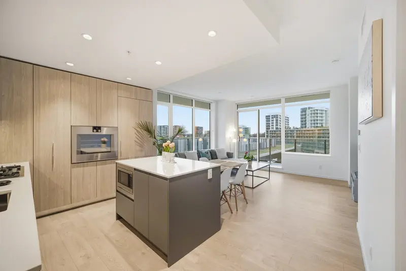 619 6300 MINORU BOULEVARD - photo 4 of 25