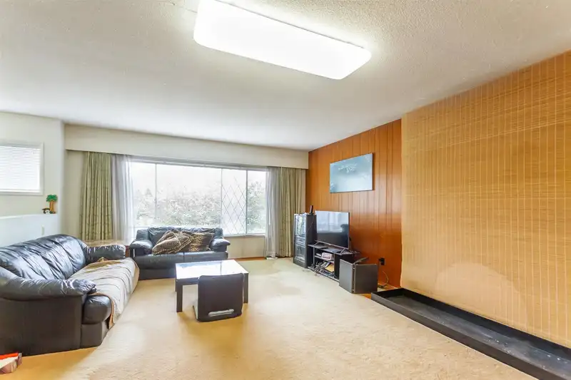 6455 KITCHENER STREET - photo 3 of 22