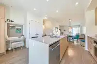 204 19451 SUTTON AVENUE - thumbnail 4