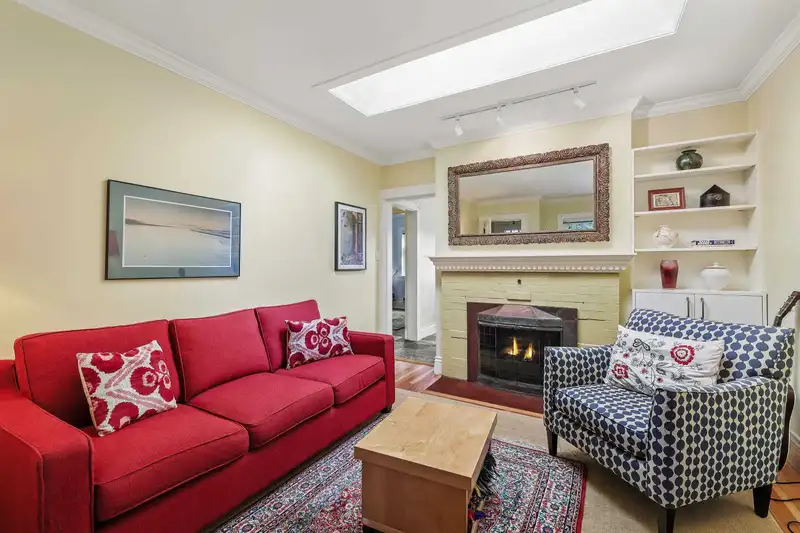 2274 E 7TH AVENUE - photo 4 of 40