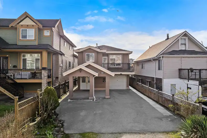 268 HAMPTON STREET - photo 1 of 40
