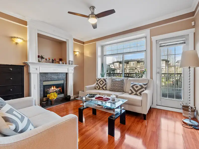 268 HAMPTON STREET - photo 2 of 40