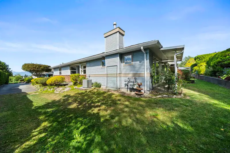 1 8889 212 STREET - photo 2 of 31