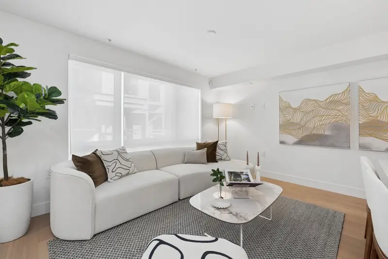 122 578 W 24 AVENUE - photo 1 of 16