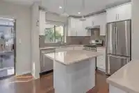 1981 158A STREET - thumbnail 12