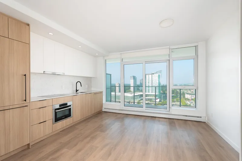 2509 13685 102 AVENUE - photo 1 of 25