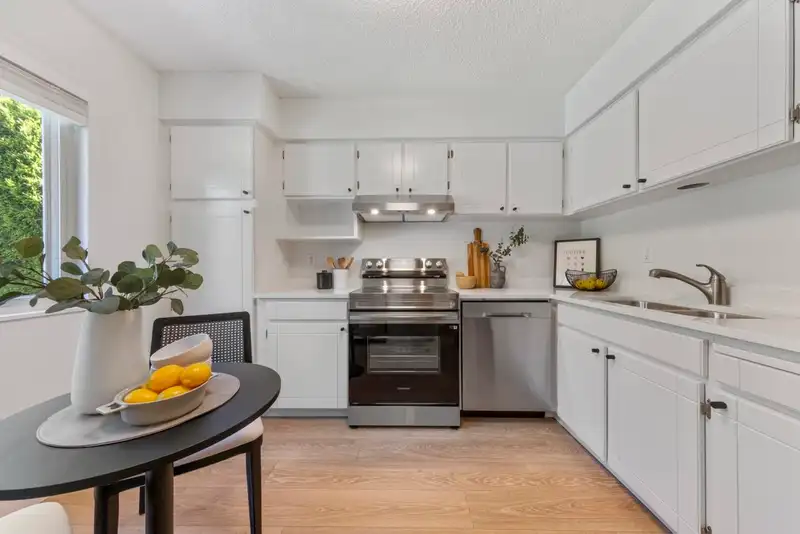 280A EVERGREEN DRIVE - photo 4 of 37