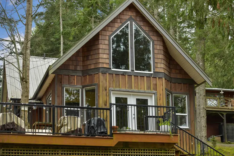 254 MARINERS WAY - photo 2 of 25