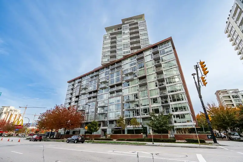 1517 1618 QUEBEC STREET - photo 2 of 37