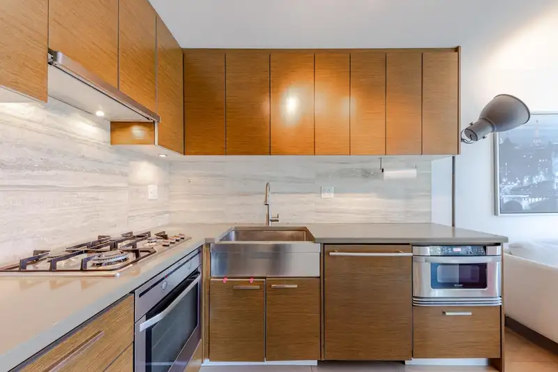 1106 535 SMITHE STREET - photo 2 of 16