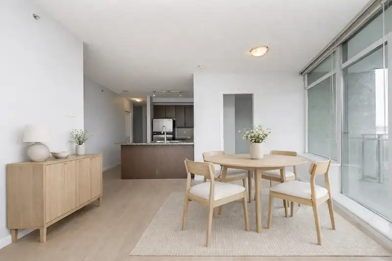 1008 898 CARNARVON STREET - photo 4 of 36