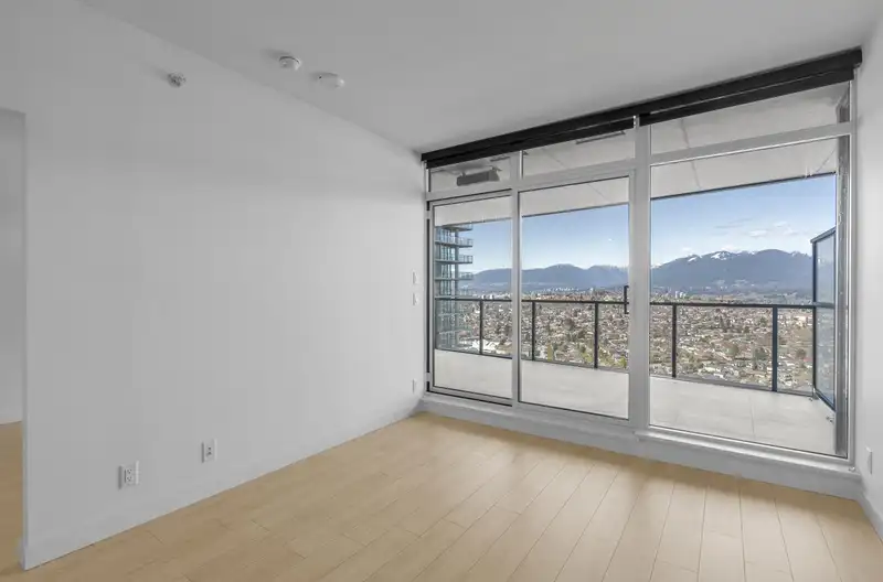 4204 4890 LOUGHEED HIGHWAY - photo 3 of 40