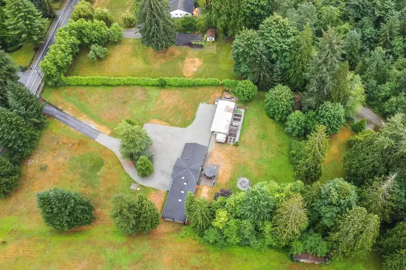 22948 132 AVENUE - photo 2 of 40