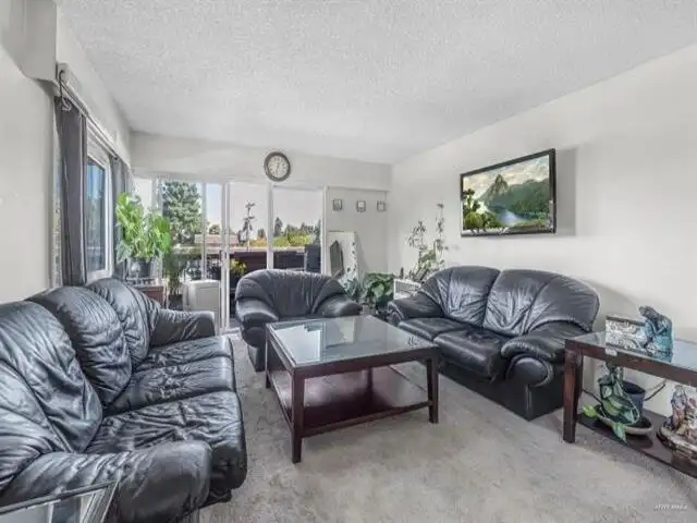 304 13530 HILTON ROAD - photo 4 of 22