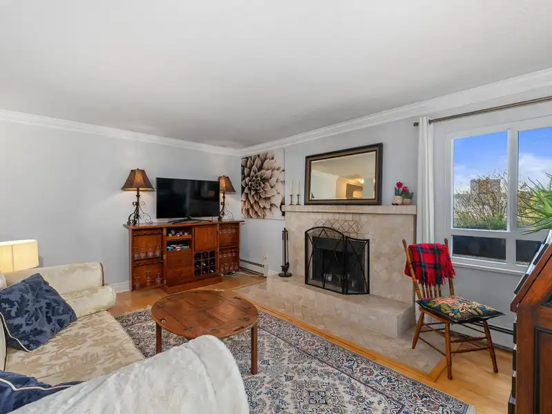 203 215 N TEMPLETON DRIVE - photo 1 of 26
