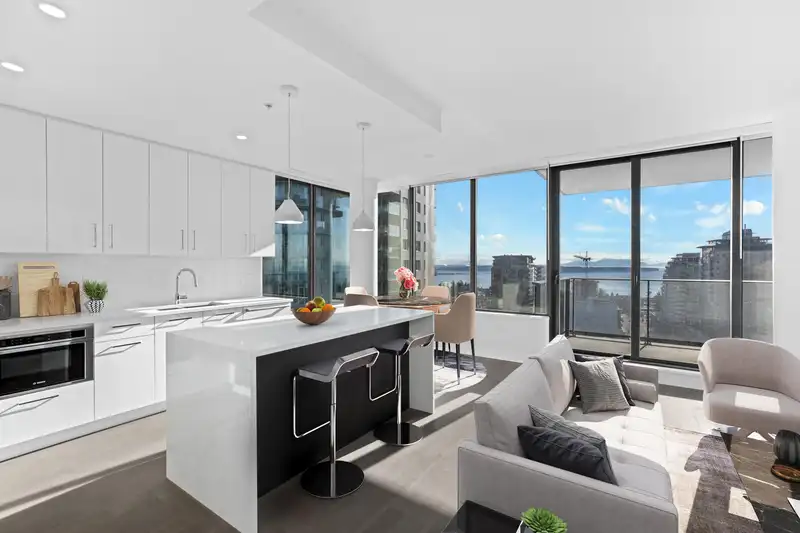 1404 1588 JOHNSTON ROAD - photo 1 of 17