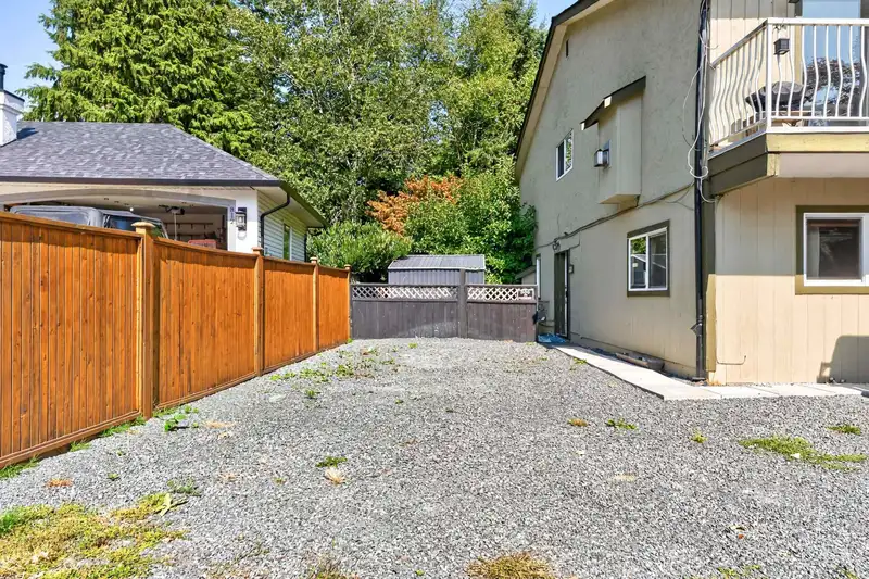 1 808 RAMONA PLACE - photo 2 of 40
