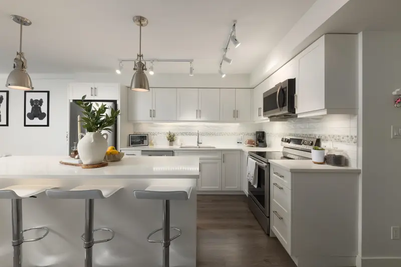 360 27358 32 AVENUE - photo 2 of 25