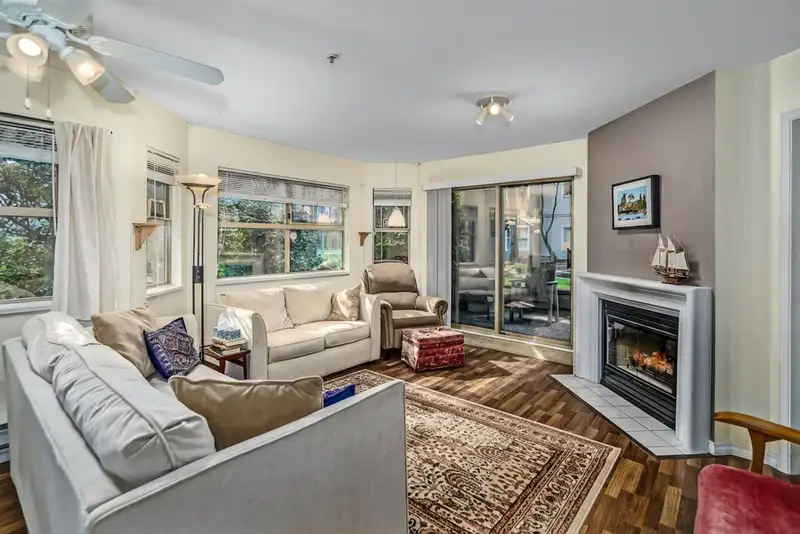 110 2615 JANE STREET - photo 4 of 31