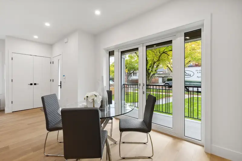 2721 W 7TH AVENUE - photo 4 of 20