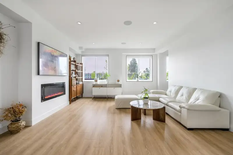23 8140 166 STREET - photo 2 of 25