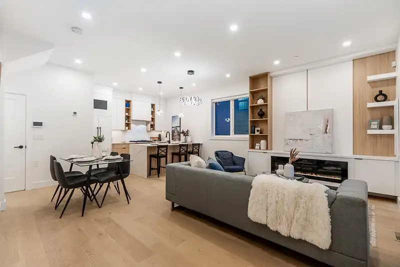 1 2715 E PENDER STREET - photo 1 of 37