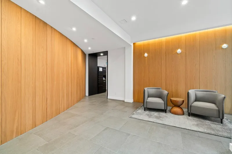 505 1180 BROUGHTON STREET - photo 3 of 25