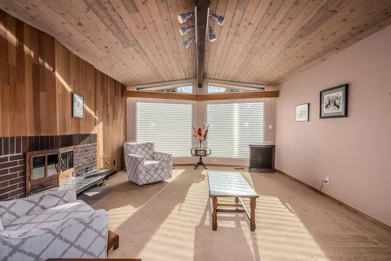 11073 LYON ROAD - photo 3 of 40
