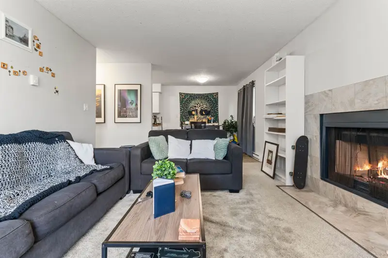 111 45598 MCINTOSH DRIVE - photo 2 of 25