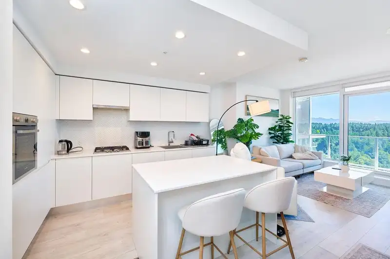 3302 3833 EVERGREEN PLACE - photo 1 of 35