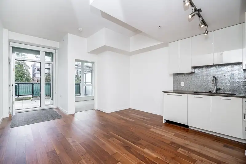 107 4171 CAMBIE STREET - photo 2 of 27