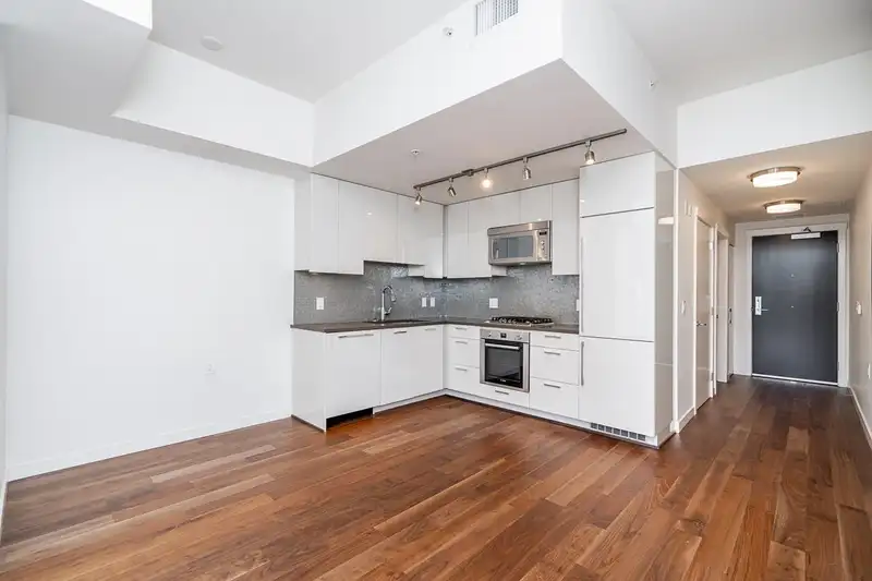 107 4171 CAMBIE STREET - photo 3 of 27