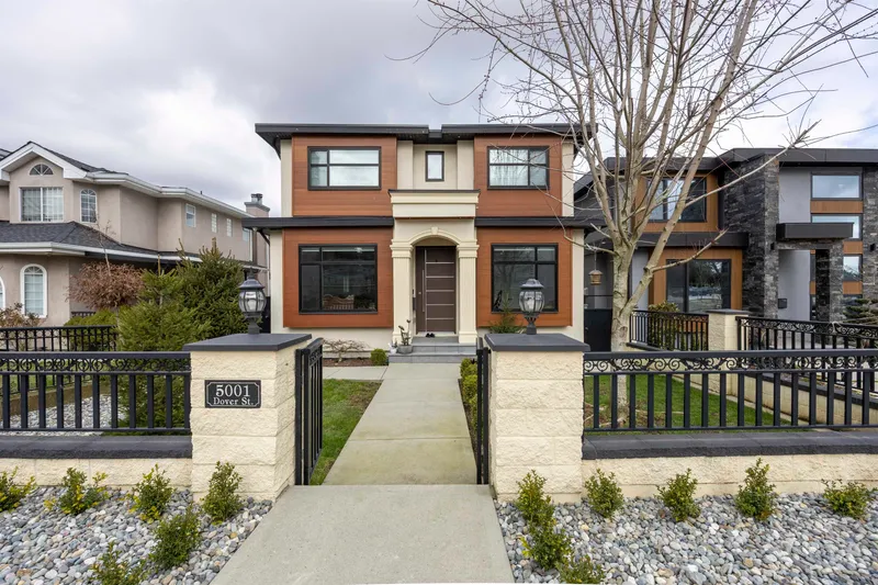 5001 DOVER STREET - photo 1 of 25