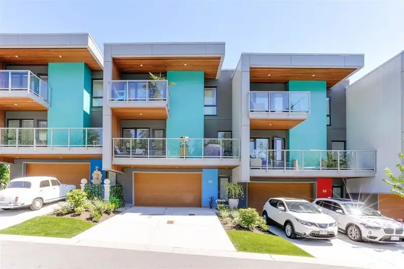32 3595 SALAL DRIVE - photo 1 of 38