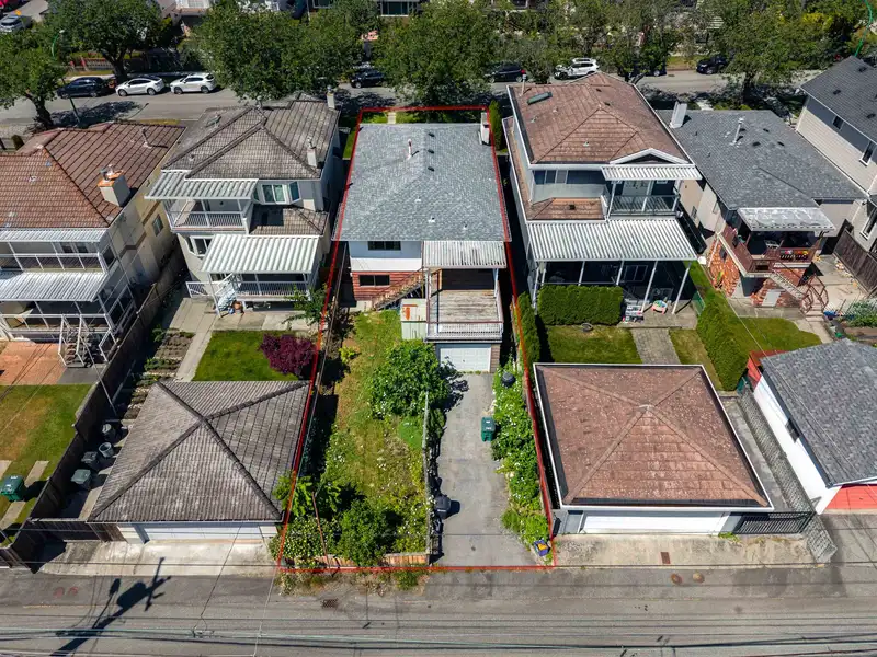 3918 UNION STREET - photo 3 of 9
