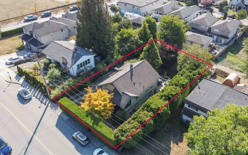 746 ALDERSON AVENUE - photo 1 of 36