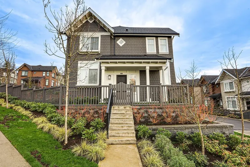 184 1331 OLMSTED STREET - photo 2 of 25