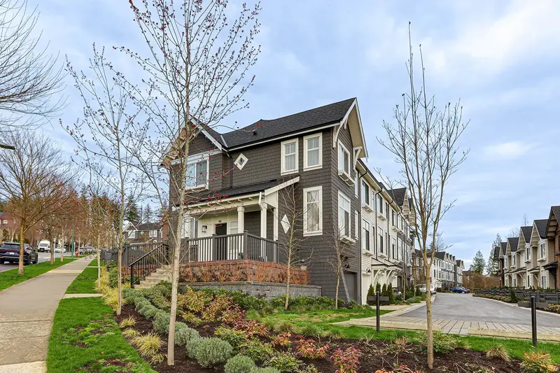 184 1331 OLMSTED STREET - photo 4 of 25