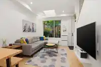1047 VICTORIA DRIVE - thumbnail 4