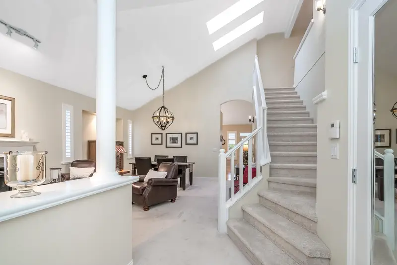 55 3500 144 STREET - photo 2 of 25