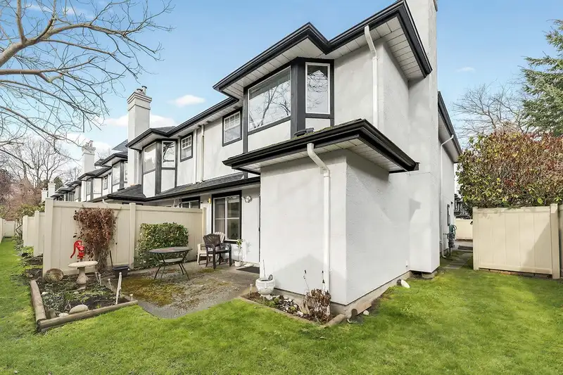 43 8120 GENERAL CURRIE ROAD - photo 1 of 30