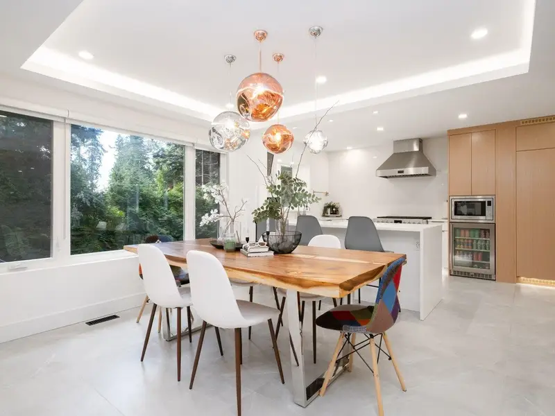 4283 CAPILANO ROAD - photo 4 of 25