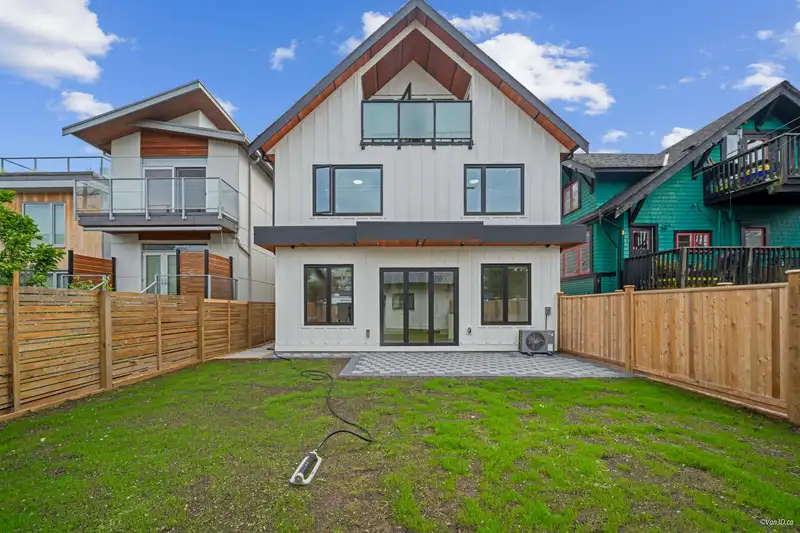 2 4463 WALDEN STREET - photo 1 of 34