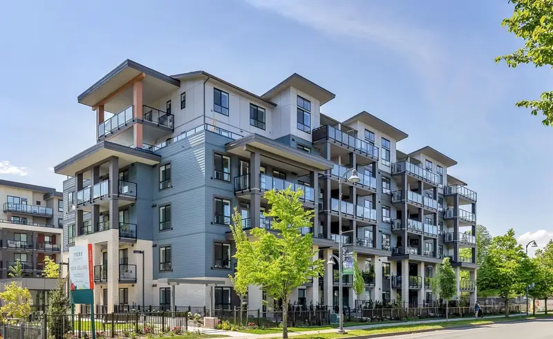 403 45497 CAMPUS DRIVE - photo 1 of 14