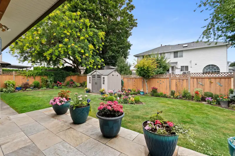 45575 WORTHINGTON PLACE - photo 2 of 36