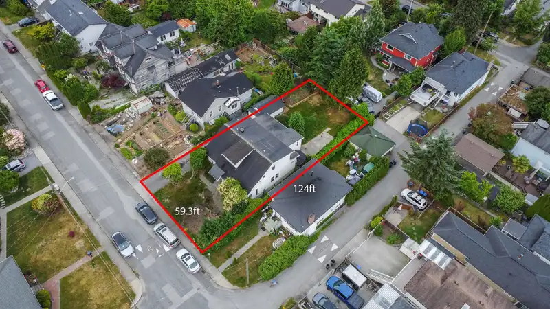 220 DEVOY STREET - photo 2 of 20